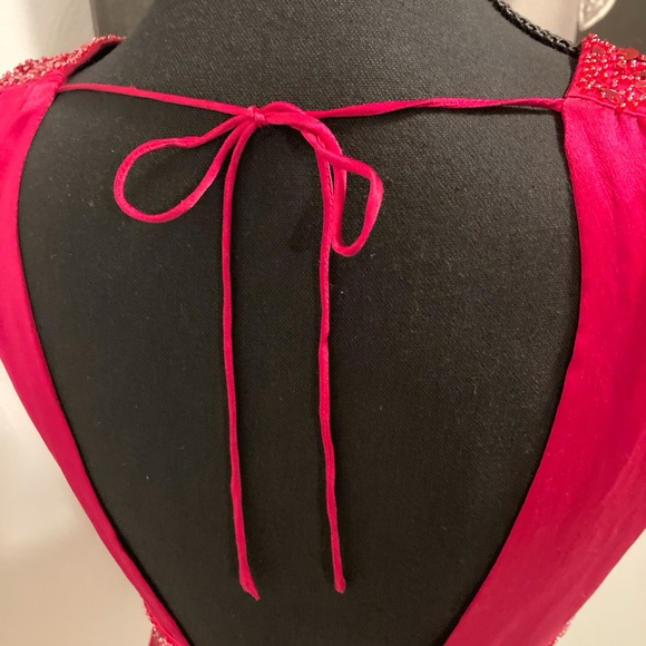 Women’s Red Silk Bebe Sleeveless Shirt M - Picture 2 of 10